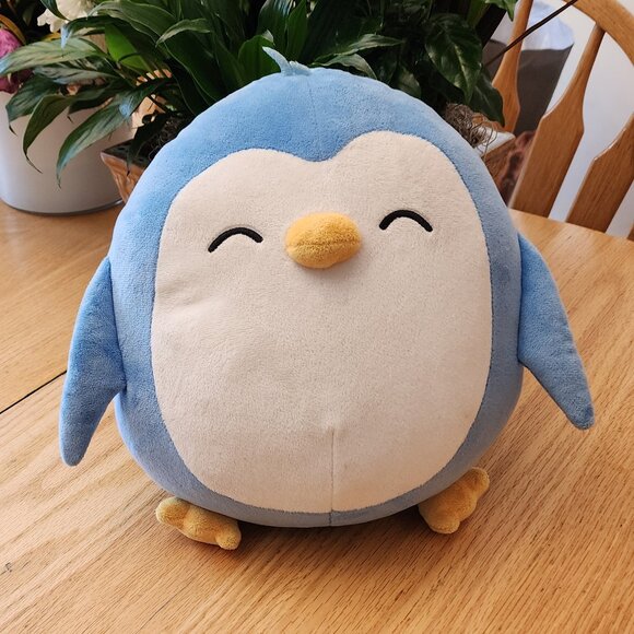 Ice Castles Stuffed Animal Penguin Toy - Picture 3 of 11